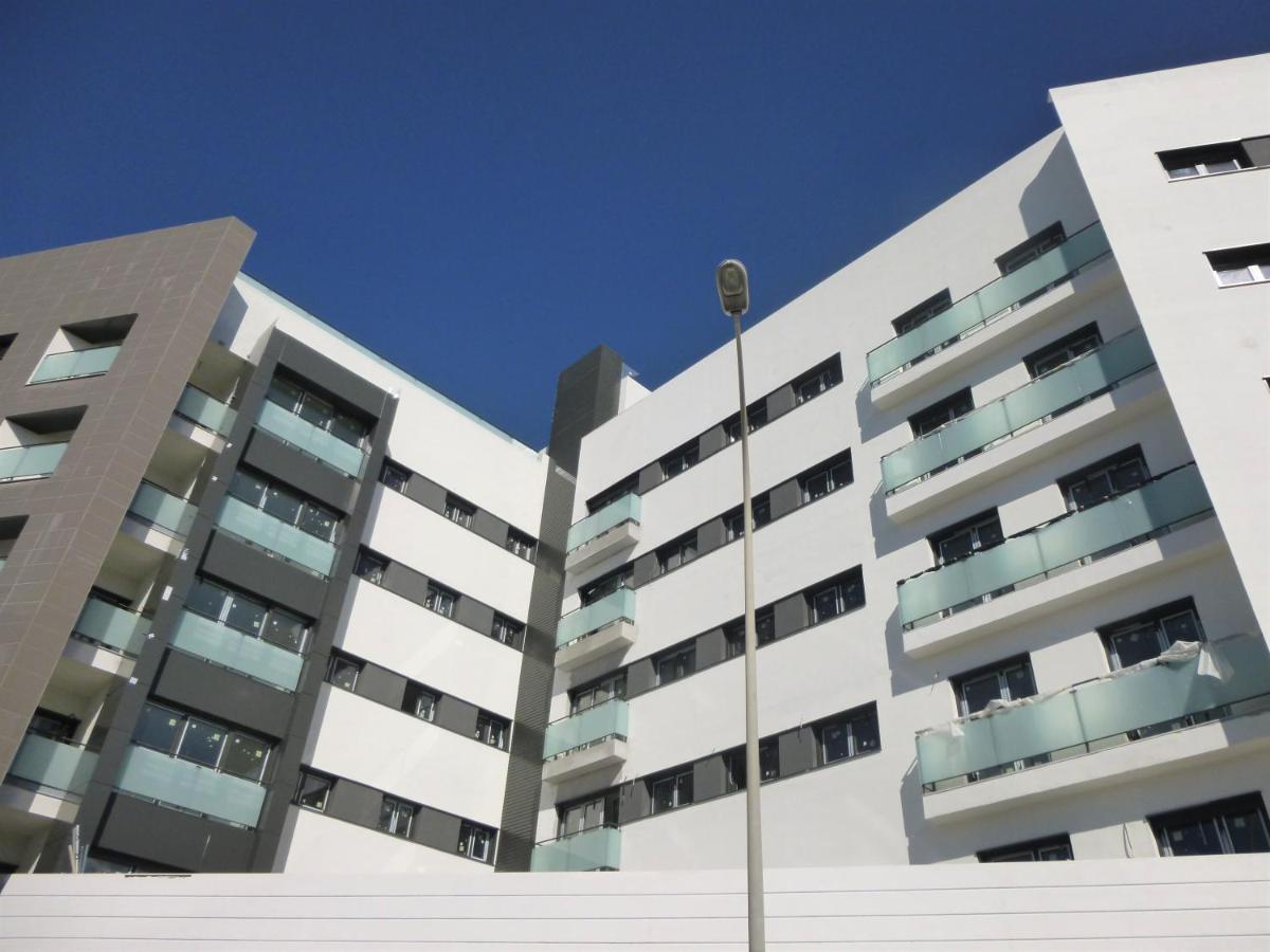Ab Vialia Estacion Suitemalaga - Parking Bagian luar foto