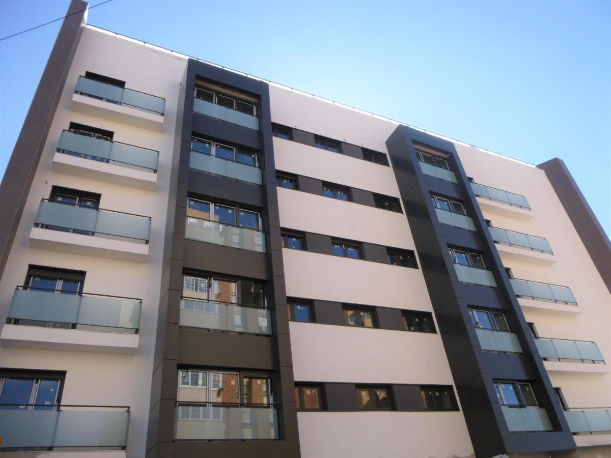 Ab Vialia Estacion Suitemalaga - Parking Bagian luar foto